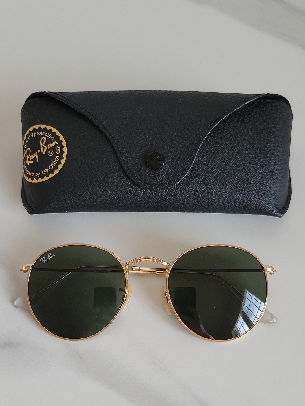 Ray-Ban Gold Frame Sunglasses with Dark Green Lenses